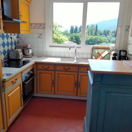 Charmante Maison Avec Piscine Proche De La Vila