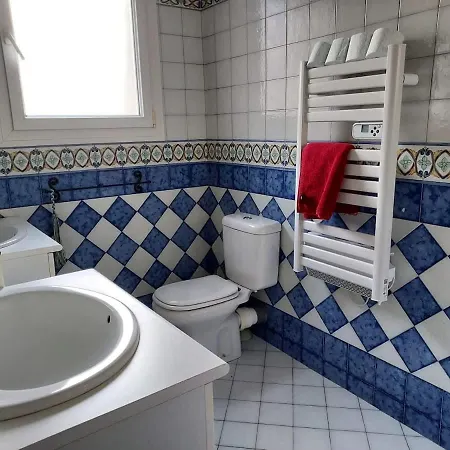Charmante Maison Avec Piscine Proche De La